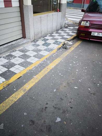 La caída no ocasionó daños personales (Foto TA)